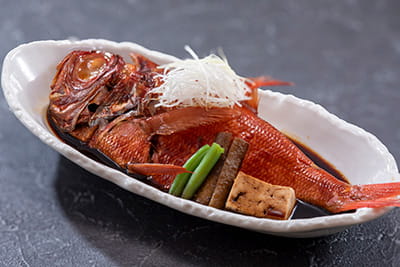 当館人気NO.1【旨みたっぷり金目鯛の姿煮付き】和食会席膳をご賞味♪
