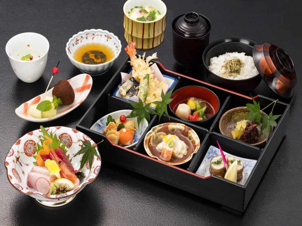 湯ったり【日帰り温泉デイユース・昼食付プラン】 客室ステイ＜11時～17時＞、昼食は《季節の和食膳》